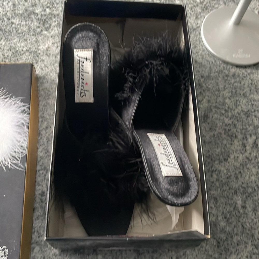 Vintage Frederick’s of Hollywood mules. - Picture 5 of 7
